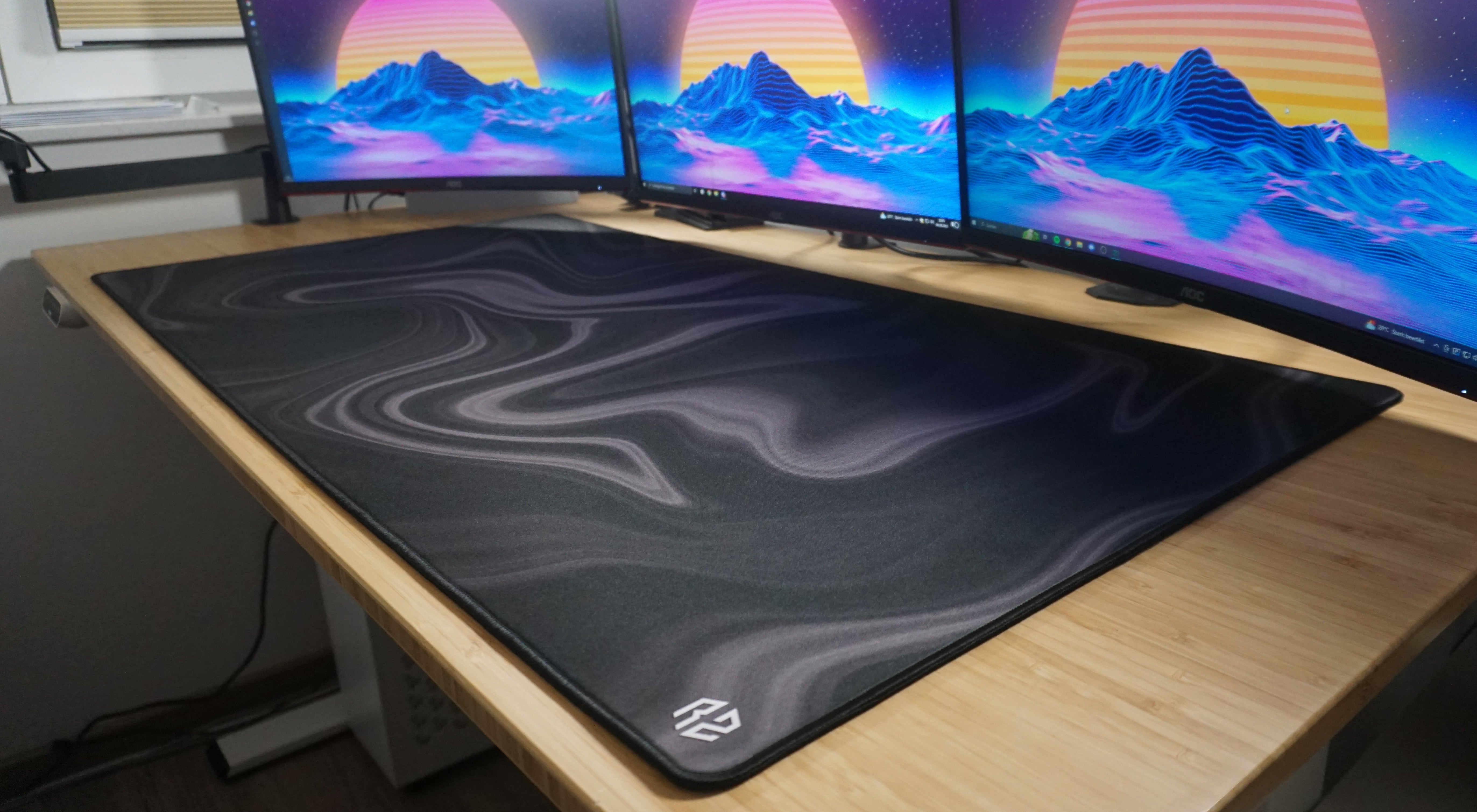 RZ Mousepad Liquid Black - Control