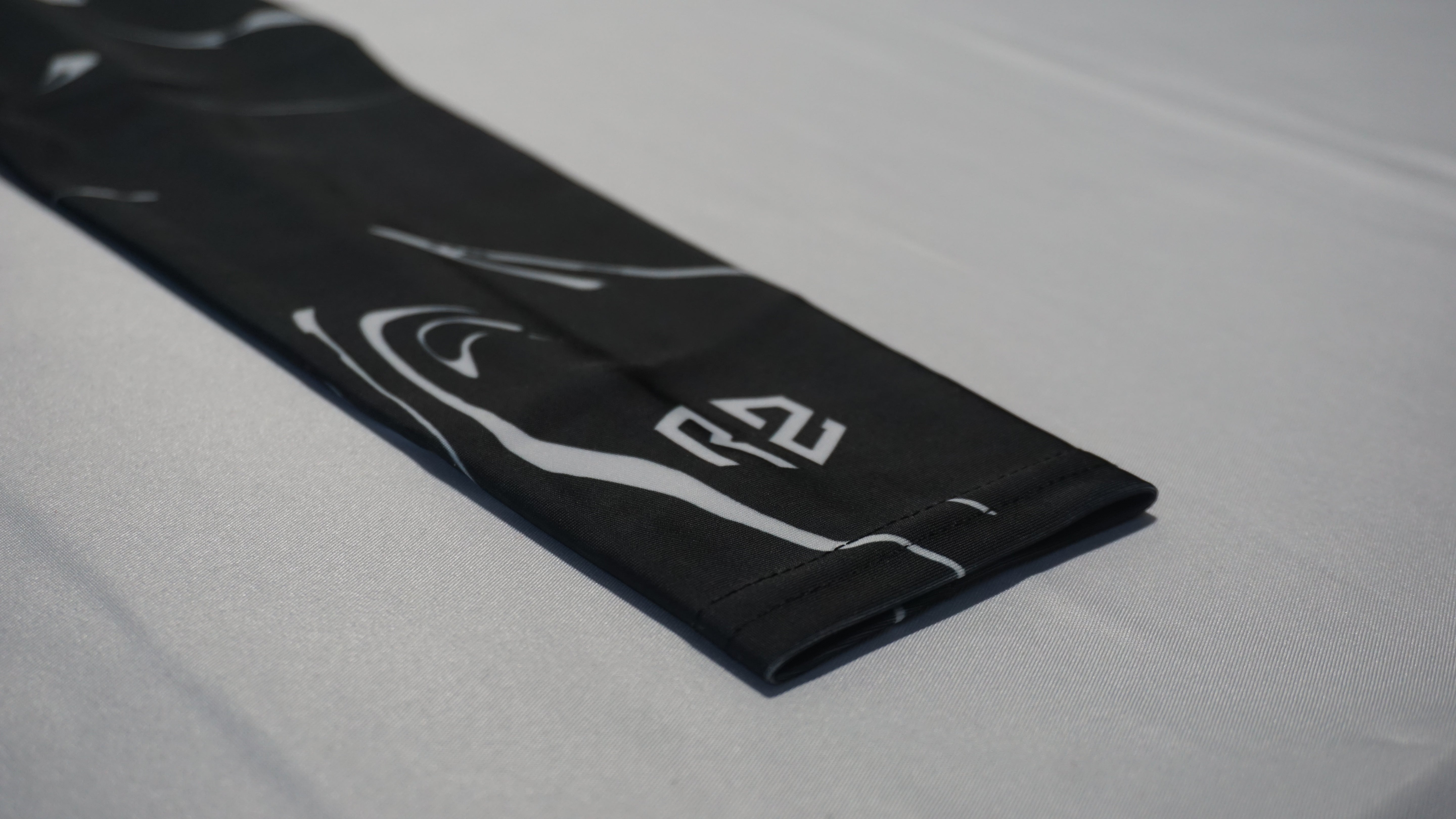 RZ Arm Sleeve - Black & White Edition
