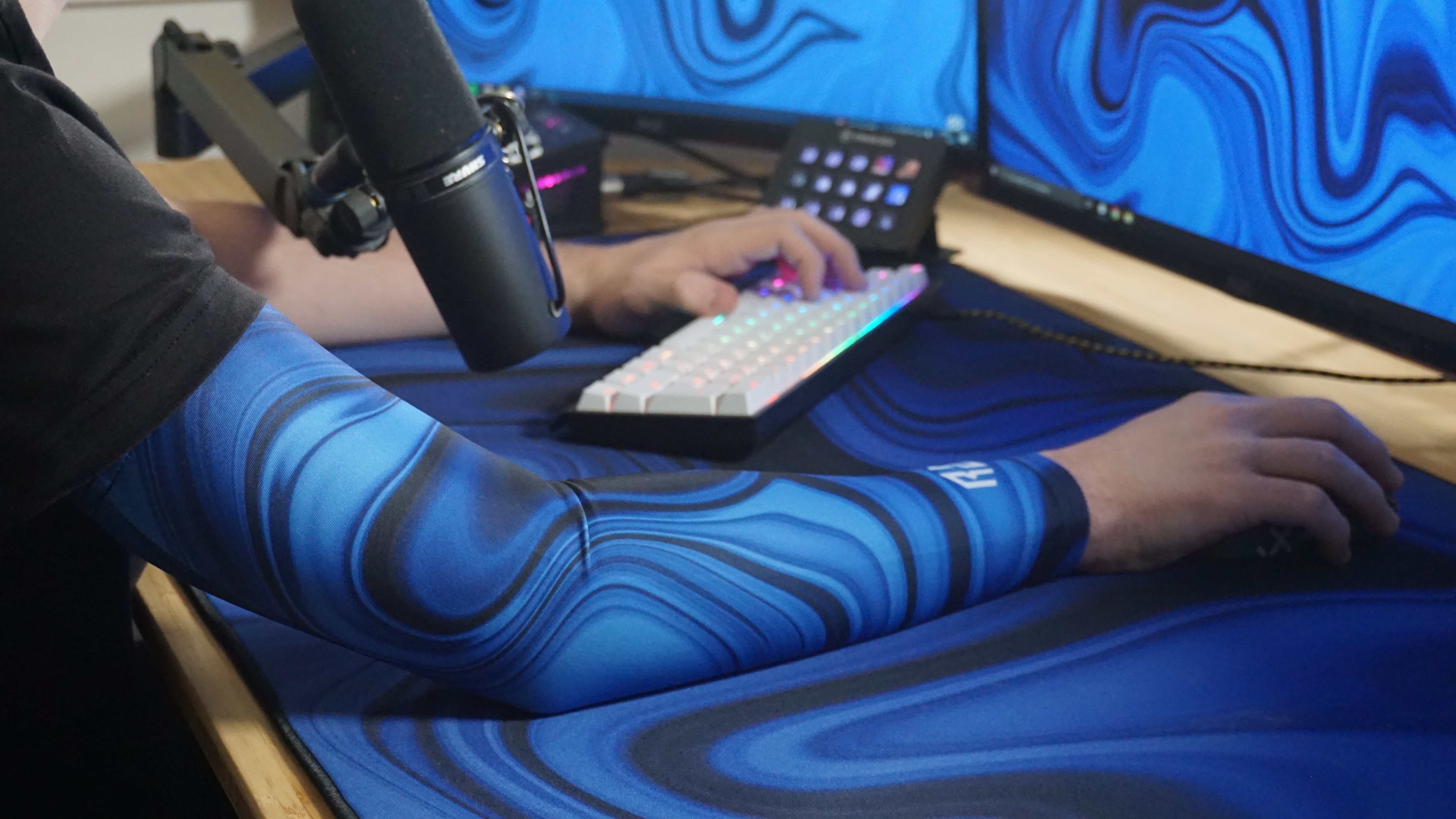RZ BLUE BUNDLE - Mousepad (Speed) + Arm Sleeve