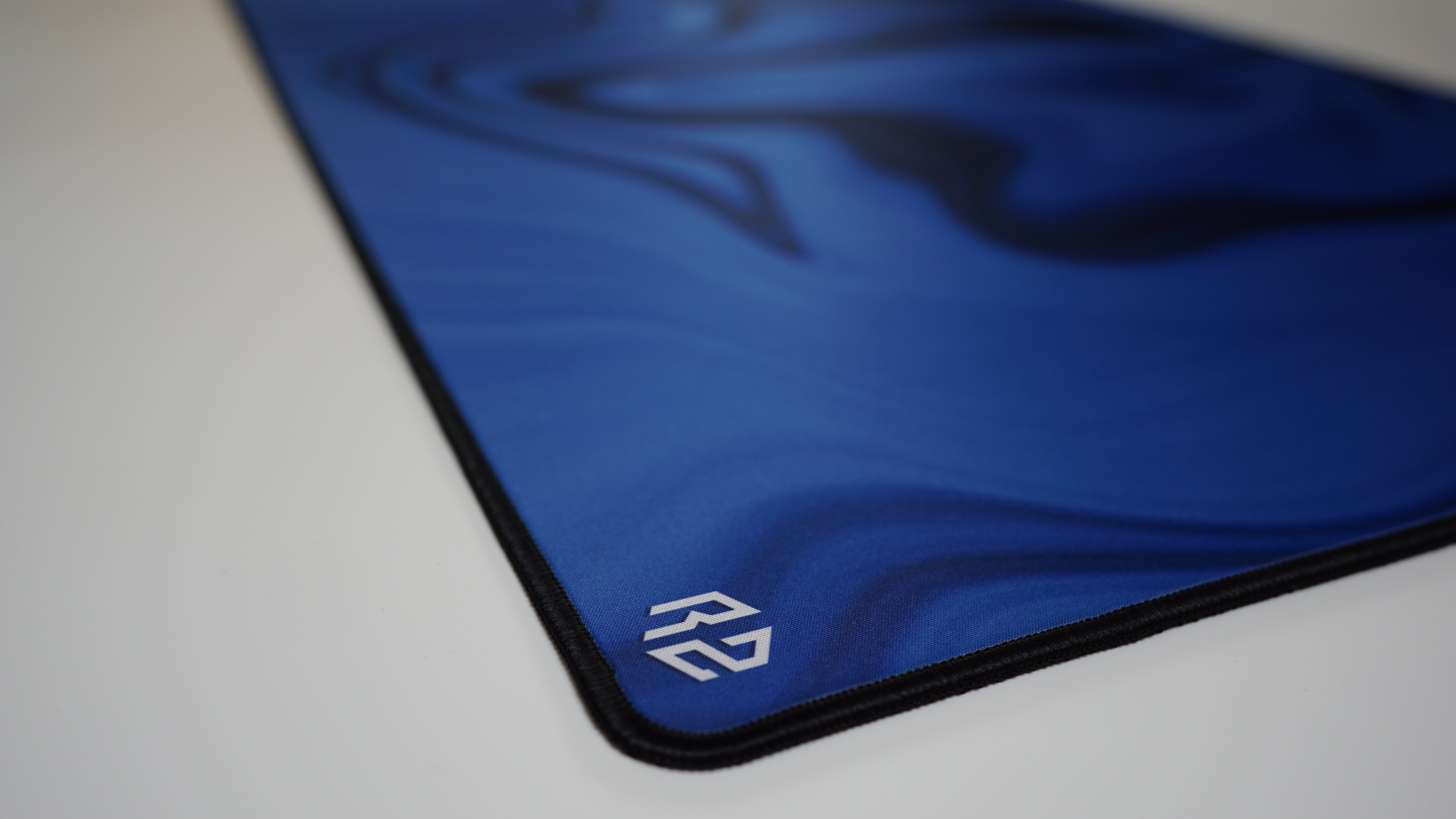 RZ Mousepad Liquid Blue - Control