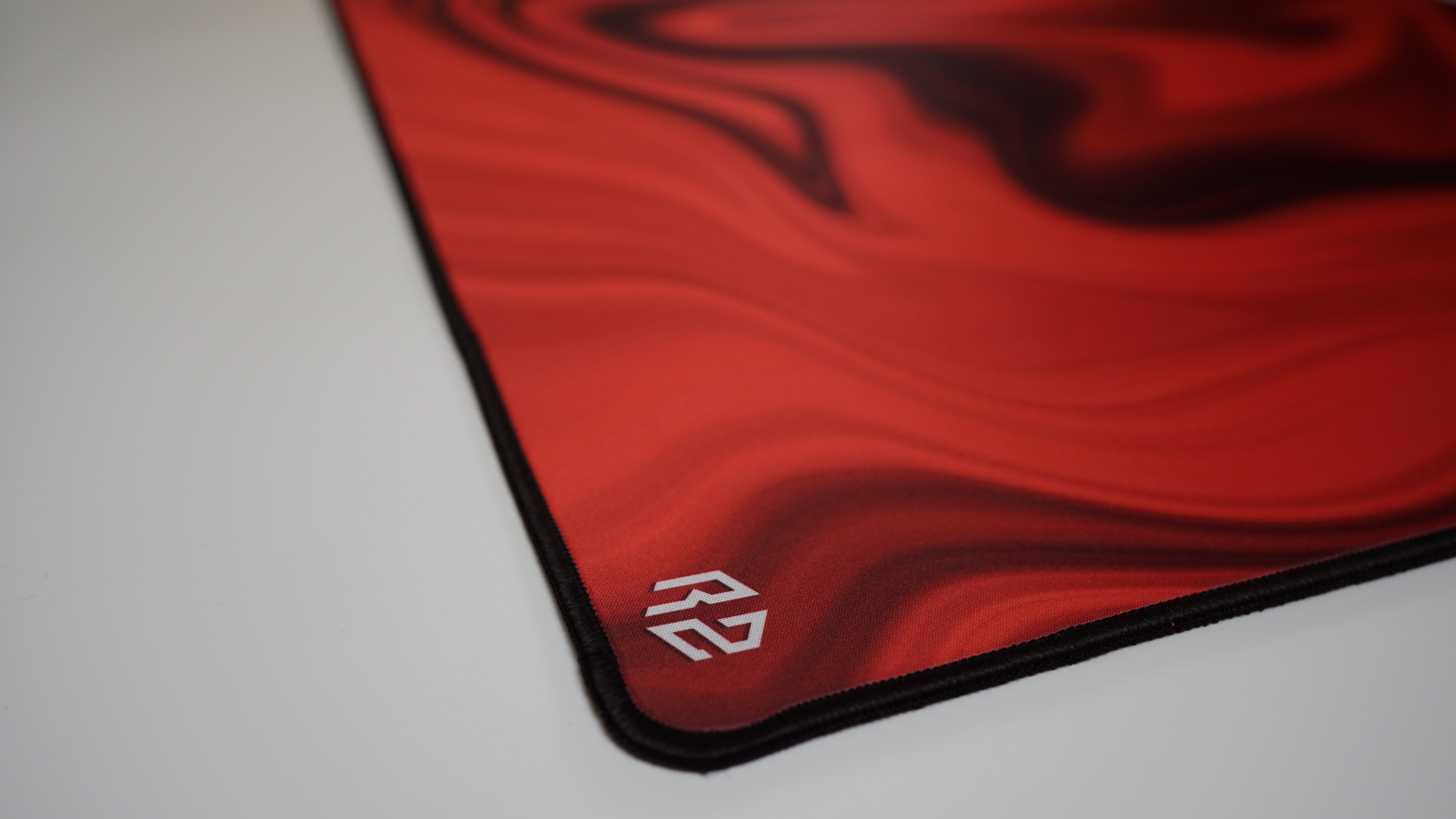 RZ Mousepad Liquid Red - Speed